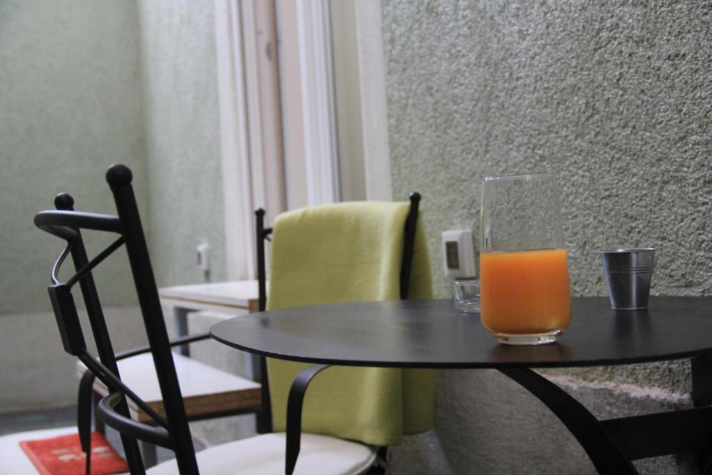 Bed&Breakfast Studio Kairos Zagreb Bagian luar foto