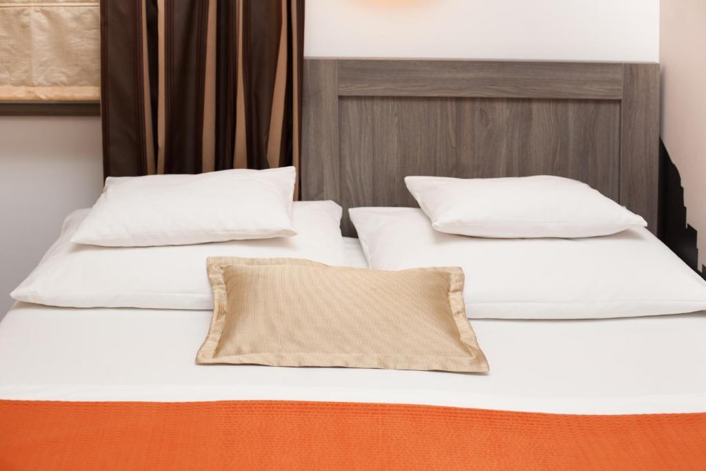 Bed&Breakfast Studio Kairos Zagreb Bagian luar foto